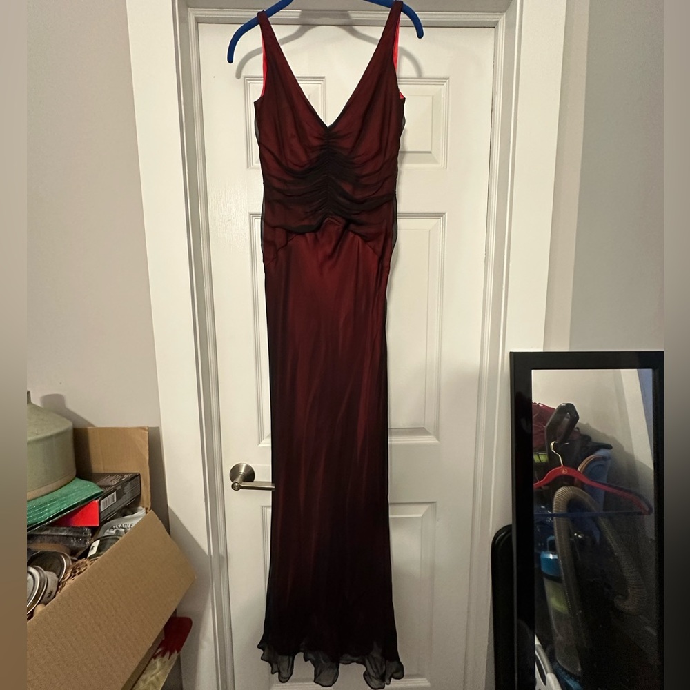 EUC Beautiful Red Silk Dress - Elie Tahari